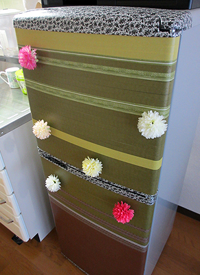 冷蔵庫をマスキングテープでリメイク