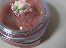 ベージュ系のグロス